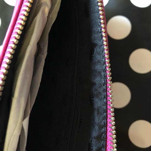 Authentic Juicy Couture pink wristlet!🌸 - Picture 4 of 4